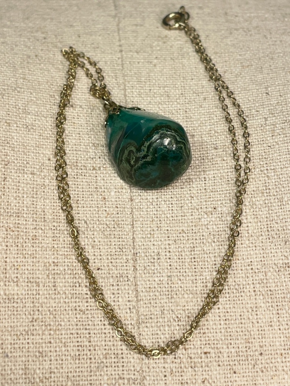 Teal Stone Pendant Necklace on 18” Gold-Tone Chain – Gift Ready 🍃✨ - Picture 9 of 13
